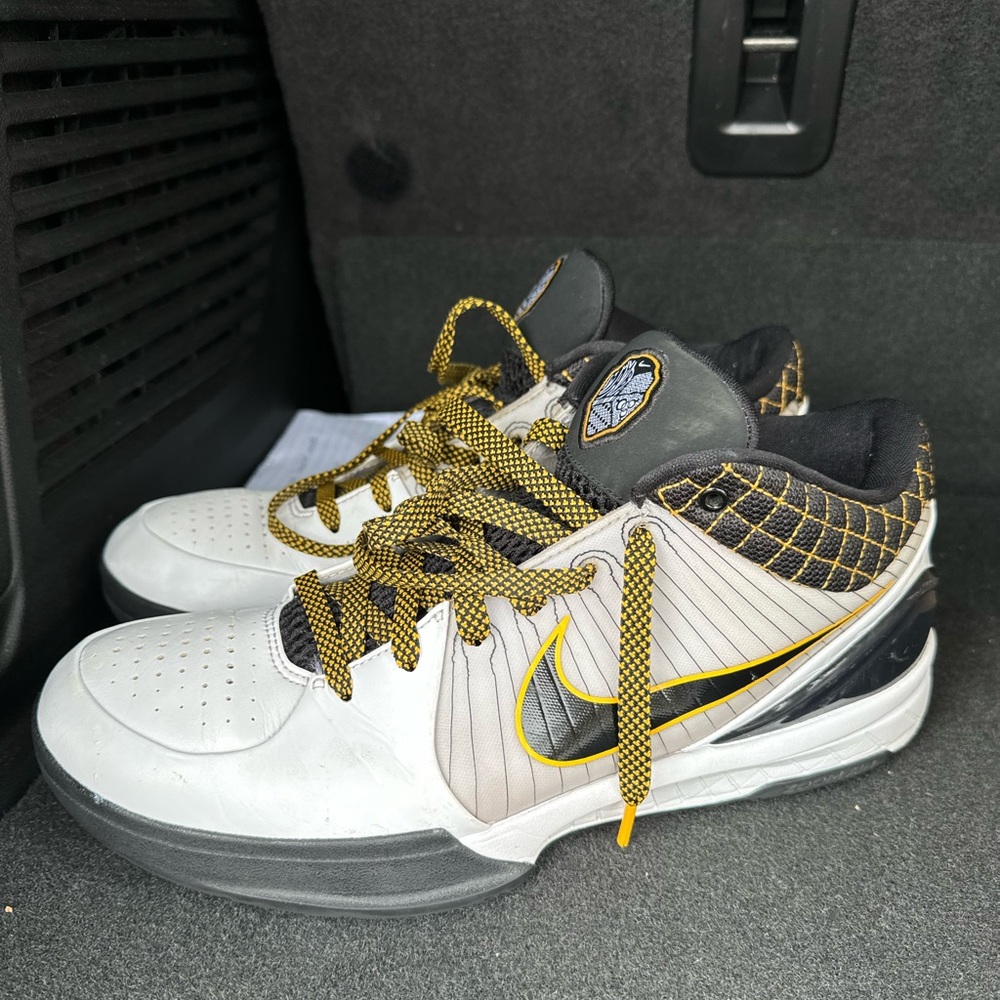 Nike Kobe 4 protro del sol size 10.5 110% authentic